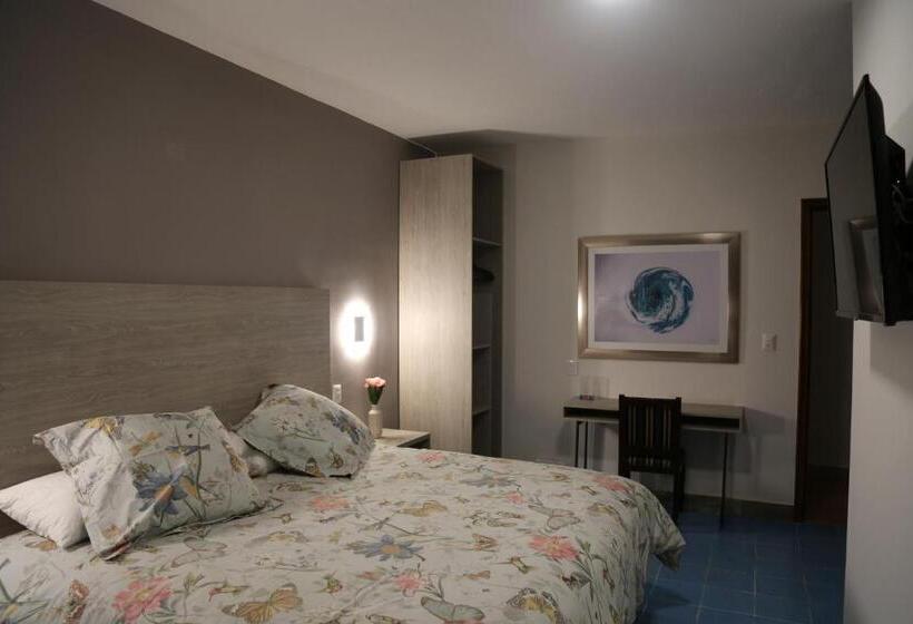 Quarto Estandar, Casa Massima