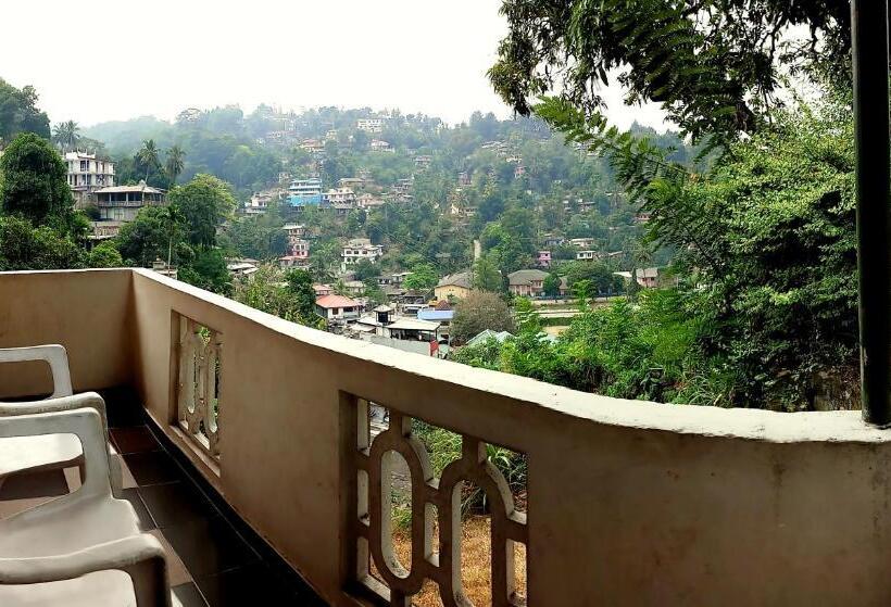 استودیو استاندارد با چشم‌انداز, Staykandy