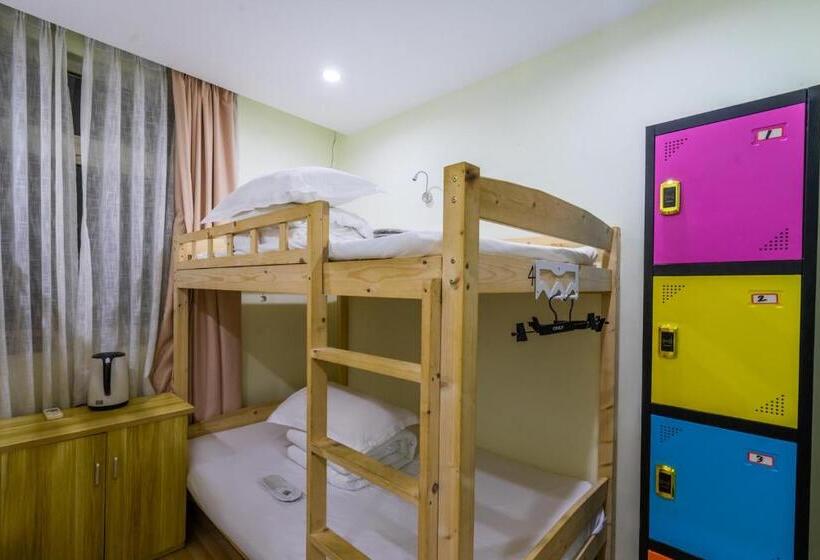 Кровать в Общей Комнате, Hangzhou Memory Travel International Hotel Edge Westlake