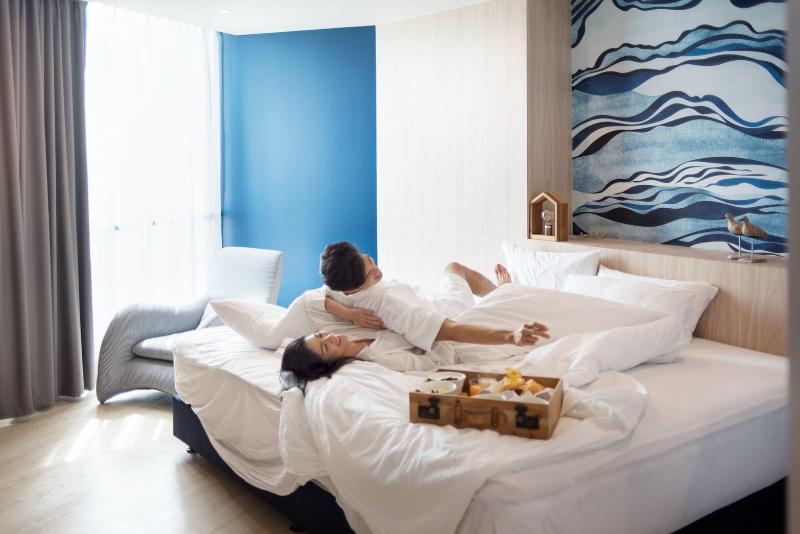 Люкс Вид на Море, Brighton Grand Hotel Pattaya   Sha Extra Plus