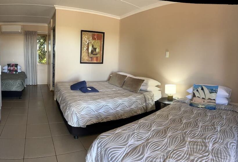 Семейный Номер, Childers Budget Accommodation