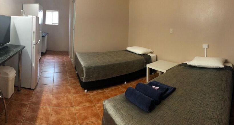 Номер Стандарт, Childers Budget Accommodation