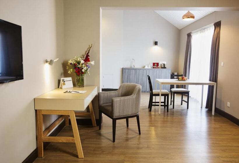 اتاق استاندارد با تراس, San Cristobal Boutique Hotel   Ivato Airport