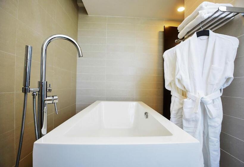 سوییت لوکس, San Cristobal Boutique Hotel   Ivato Airport
