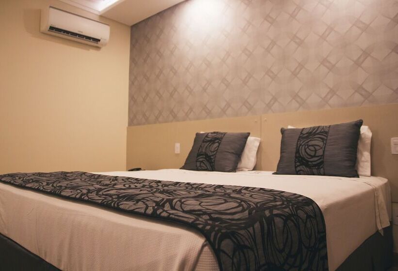 디럭스 룸, Summit Suítes Hotel Caçapava