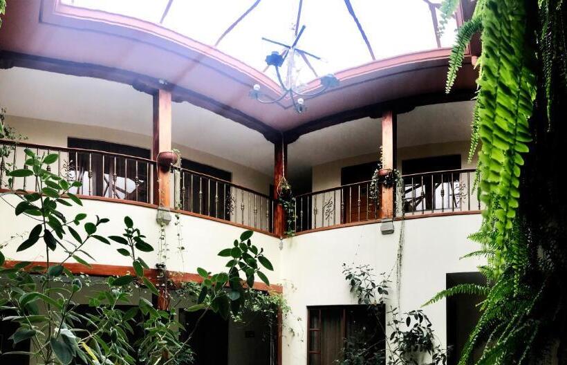 Номер Стандарт, Boutique Castilla De Leon