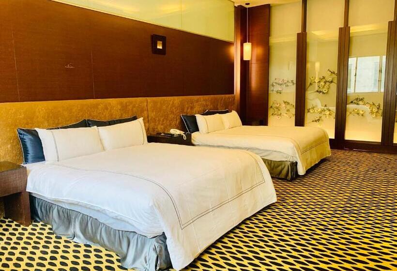اتاق استاندارد چهار تخته, Her Home Spa Motel Chiayi