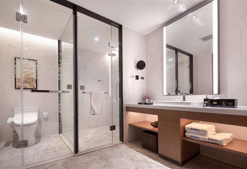 Номер Superior, Hampton By Hilton Guilin Lingui