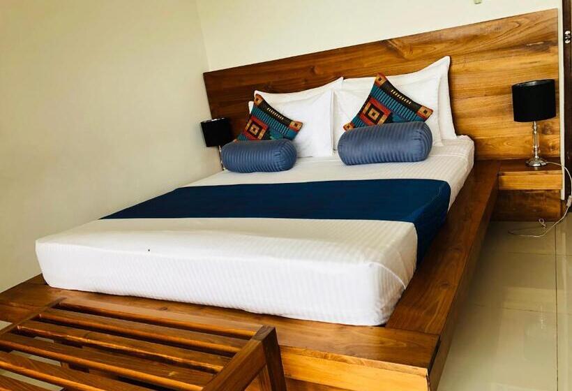 Deluxe Room Mountain View, The Heaven's Villa Kandy