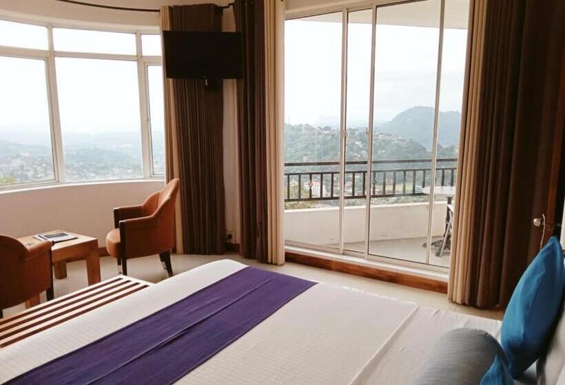 اتاق لوکس با بالکن, The Heaven's Villa Kandy