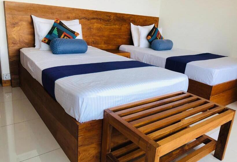 Deluxe Room Mountain View, The Heaven's Villa Kandy