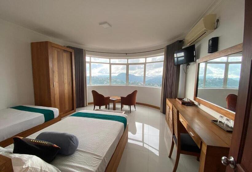 Deluxe Room Mountain View, The Heaven's Villa Kandy