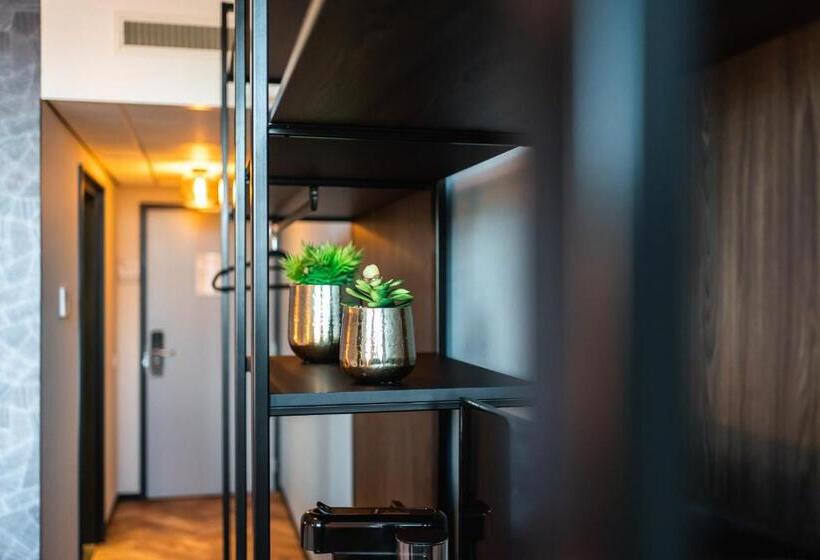Номер Deluxe, Onderwijshotel De Rooi Pannen Eindhoven