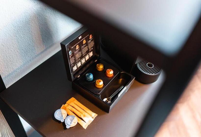 Номер Deluxe, Onderwijshotel De Rooi Pannen Eindhoven