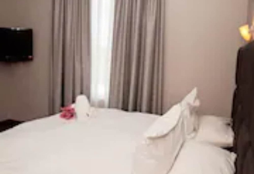 Стандартный Номер Кровать Кинг, The George