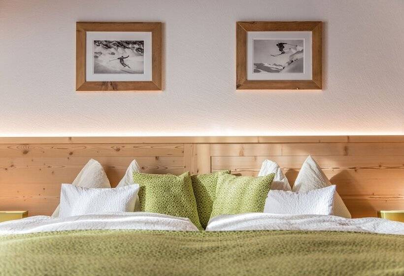 اتاق استاندارد با بالکن, Sarain Active Mountain Resort