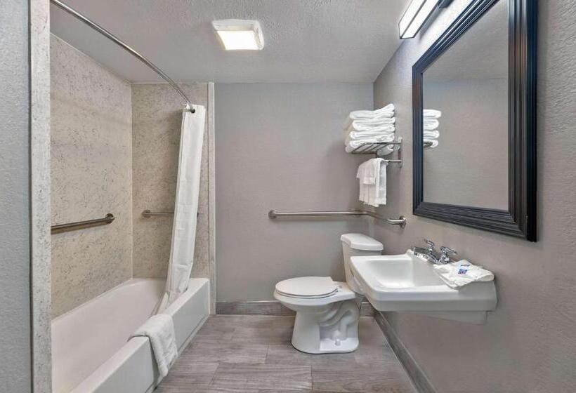 장애인을 위한 킹사이즈 침대 스탠다드 룸, Motel 6 Corbin, Ky