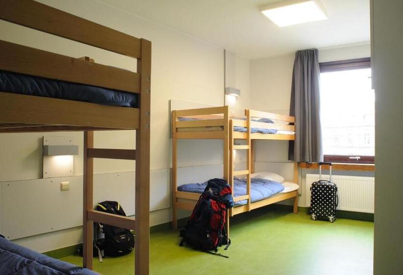 تختخواب در اتاق مشترک, Hostel Bruegel