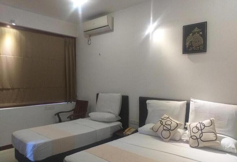 اتاق سوپریور سه تخته, De Mansion Hotels