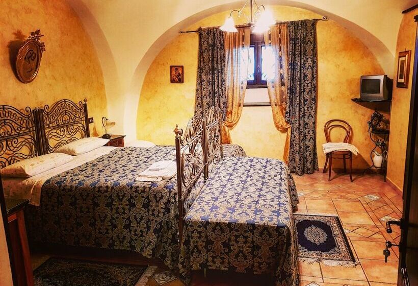 سوییت سوپریور, L'antica Dimora