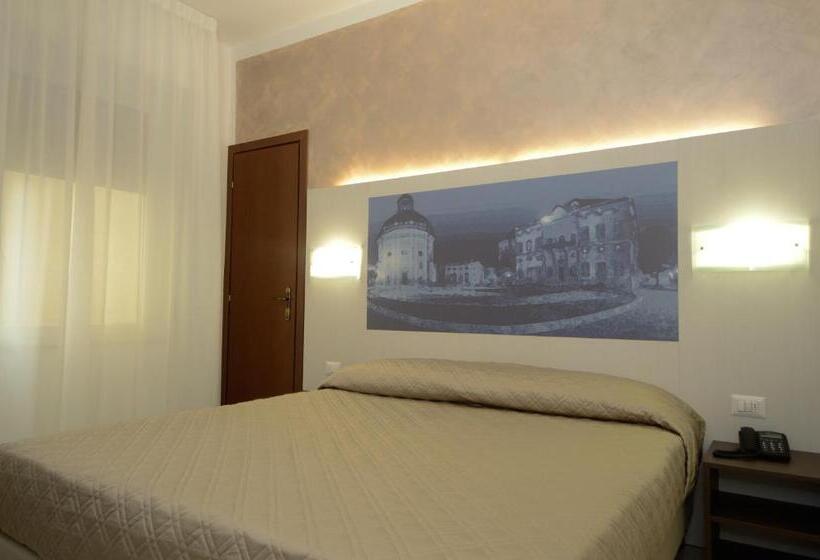 Номер Стандарт, Lido Mazzini