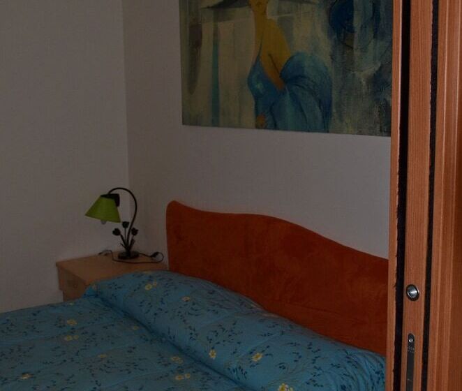 Quarto Familiar, Ca  Gialla