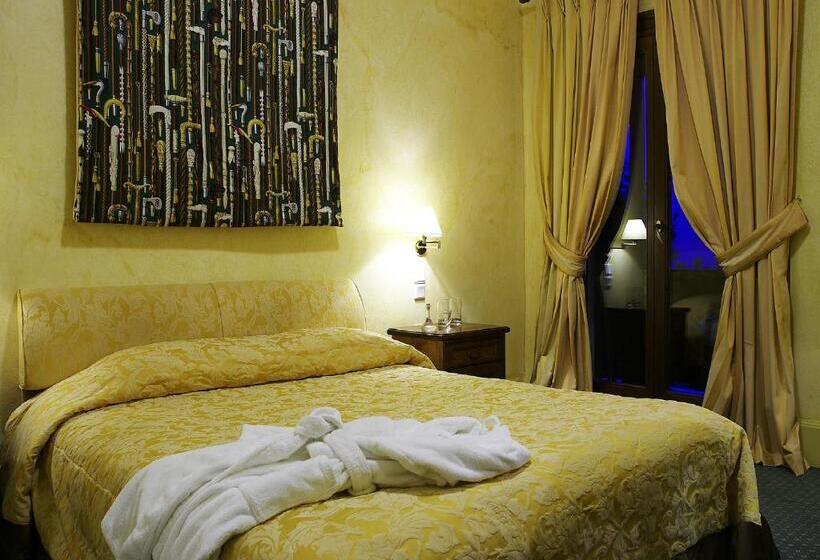 غرفة قياسية, Country Club Hotel & Suites