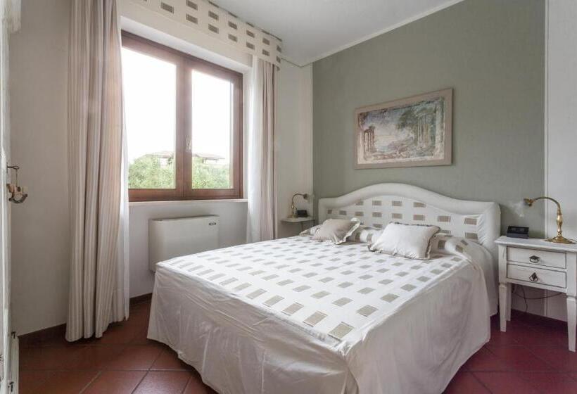 Quarto Triplo Estandar, Florence