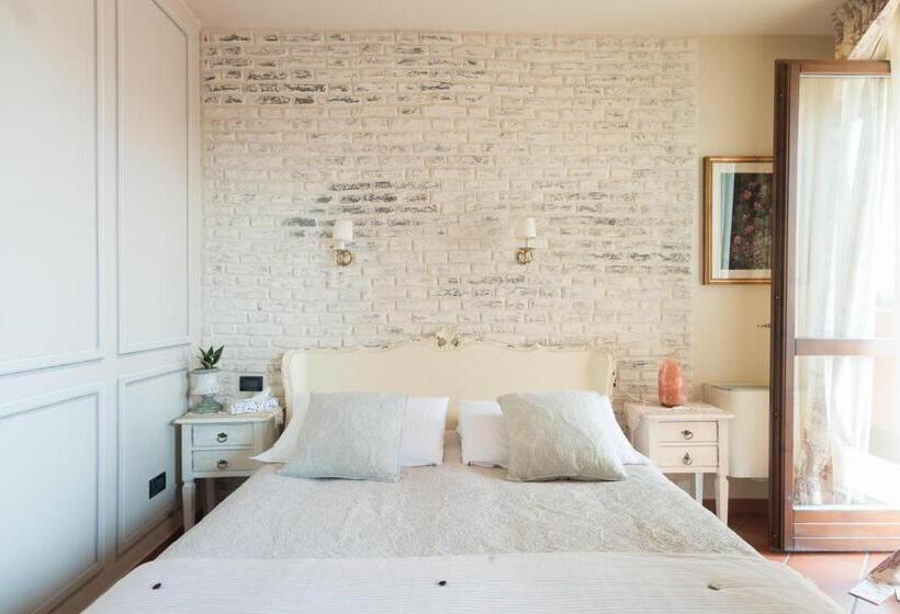 Quarto Estandar Vista Lago, Florence