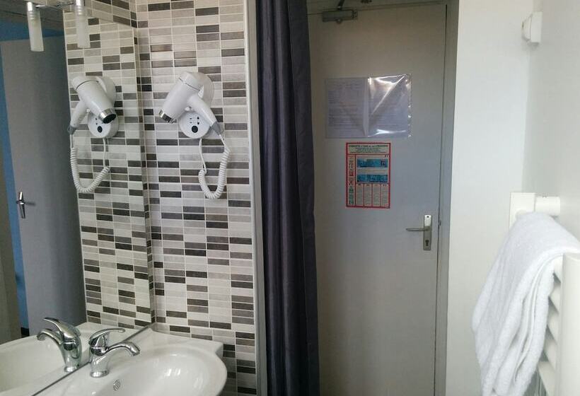 Standardzimmer mit Flussausblick, Araur