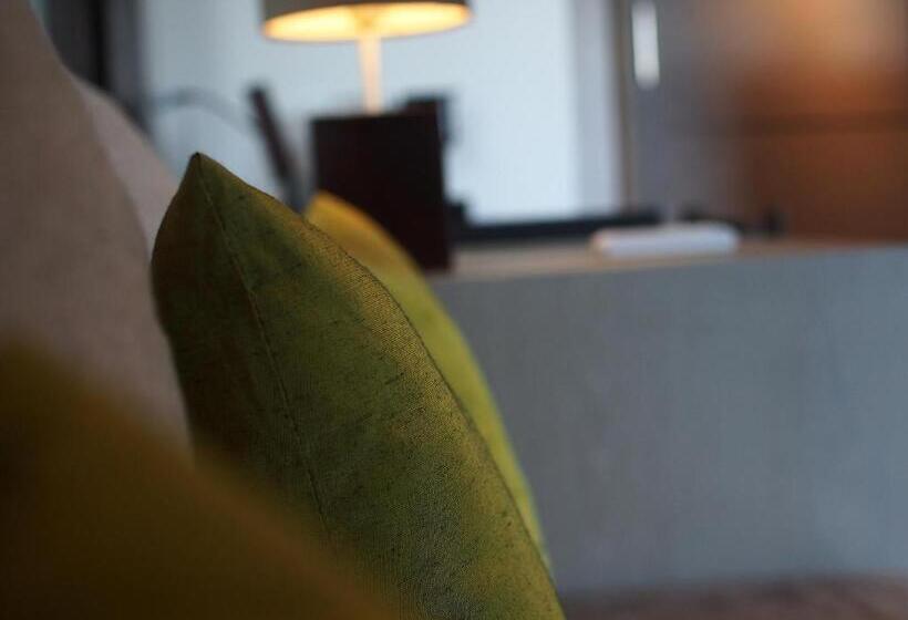 سوییت سوپریور با چشم‌انداز دریا, Chic Hotel Boutique
