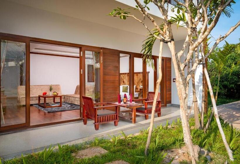 プールの見えるデラックスルーム, Khmer House Resort