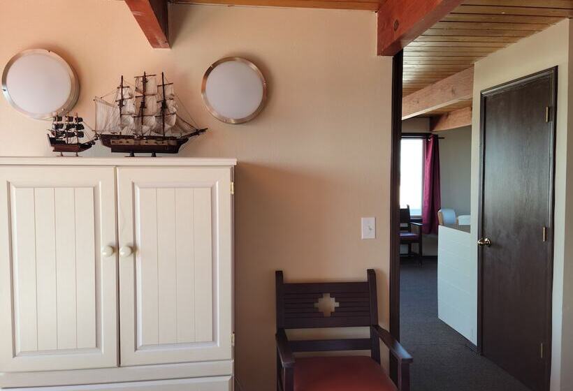 Family Suite, Islander Westport
