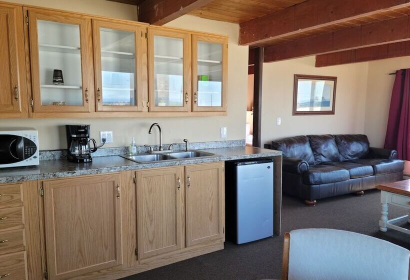 Family Suite, Islander Westport