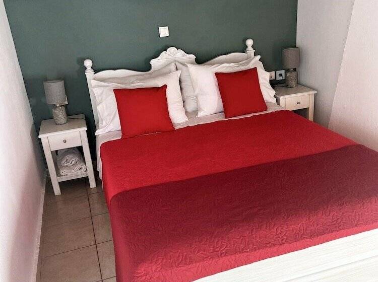 Suíte Clássica, Skandalis Traditional Suites