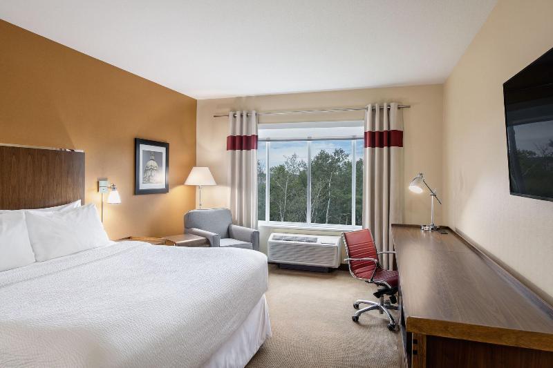 Стандартный Номер Кровать Кинг, Four Points By Sheraton Grande Prairie