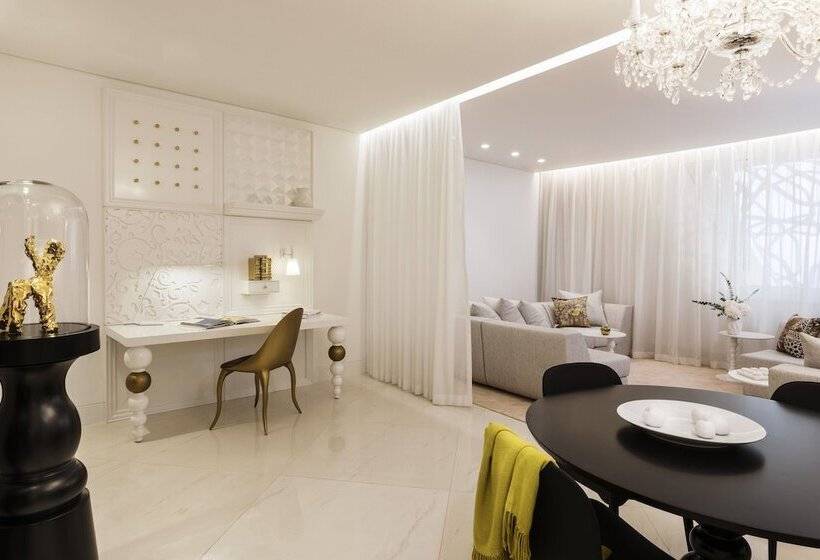Superior Room with Terrace, Mondrian Doha