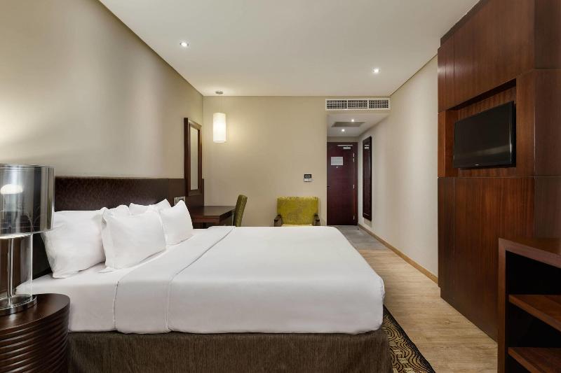 اتاق استاندارد با چشم‌انداز استخر, Protea Hotel by Marriott Owerri Select