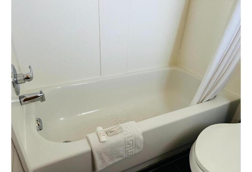 Номер Superior Кровать Кинг, Budget Inn Motel Perrysburg Oh