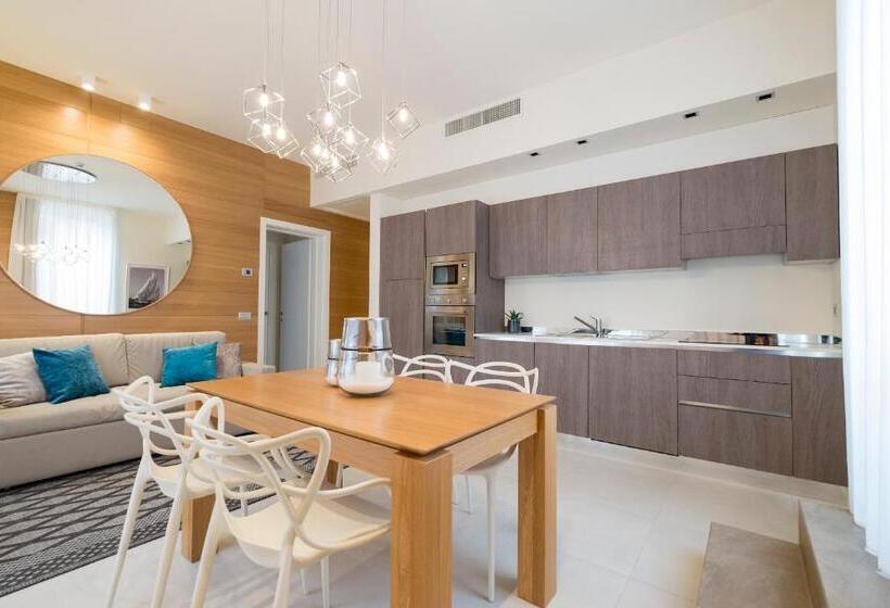 آپارتمان پرستیژ 1 خوابه, Metropol Ceccarini Suite   Luxury Apartments