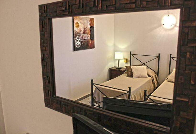 اتاق استاندارد با بالکن و چشم‌انداز دریا, Ristorante O Palmo Inn