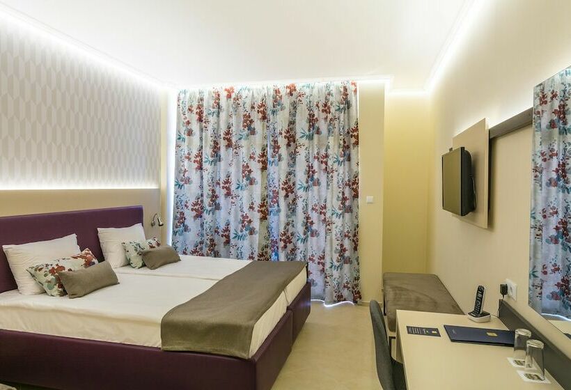 جناح, Mpm Astoria Hotel   Ultra All Inclusive