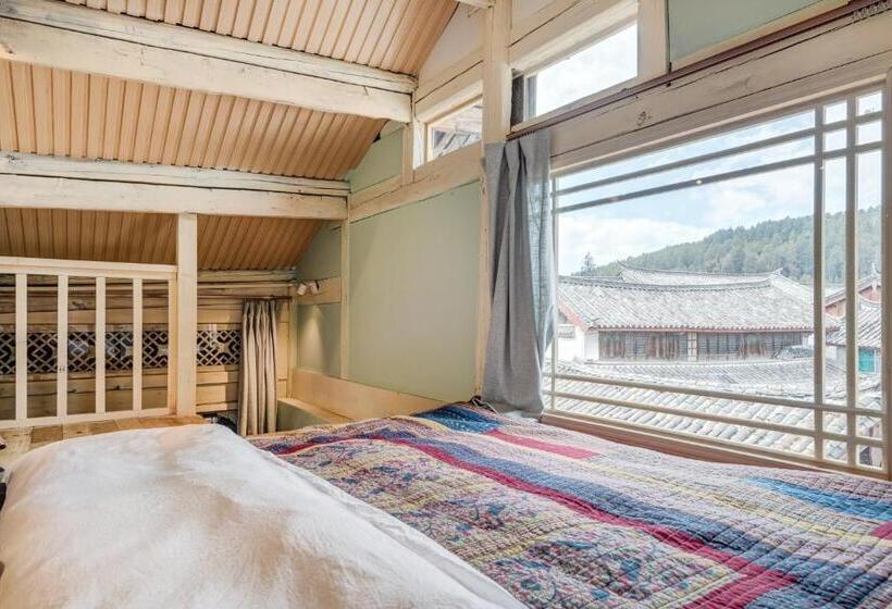 جناح مزوَّد بشرفة, Tuo Tuo Guest House