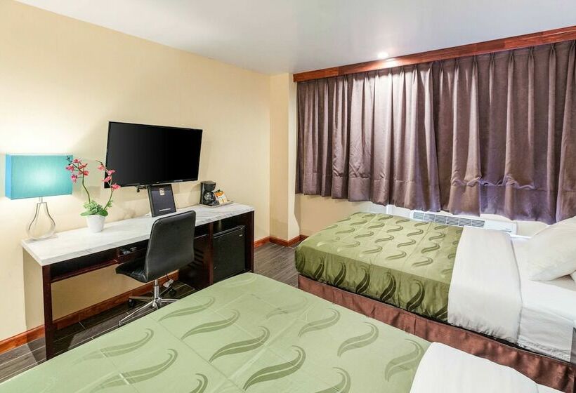 Номер Стандарт 2 Двуспальные Кровати, Quality Inn Near Sunset Park