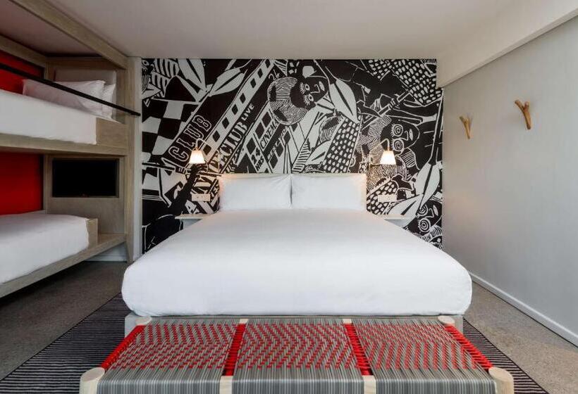 Полулюкс Вид на Море, Radisson Red Hotel V&a Waterfront Cape Town