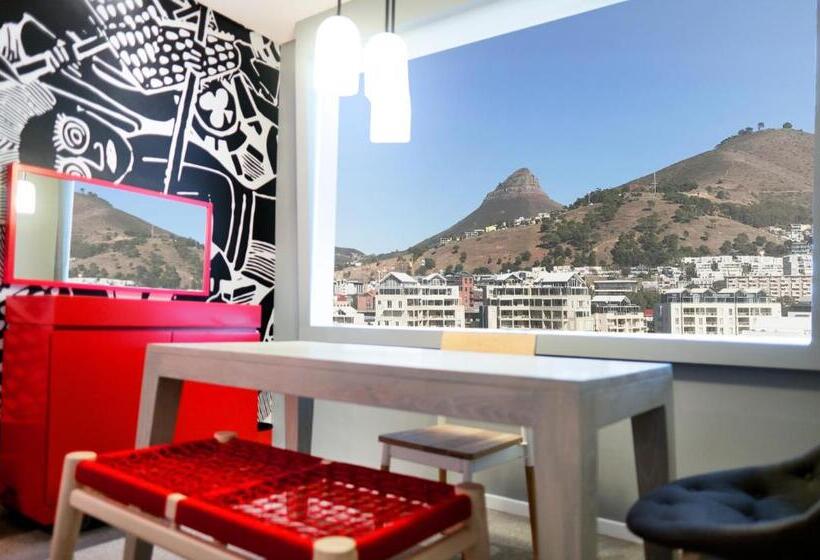 Номер Стандарт Вид на Горы, Radisson Red Hotel V&a Waterfront Cape Town