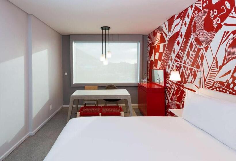 Номер Стандарт Вид на Горы, Radisson Red Hotel V&a Waterfront Cape Town