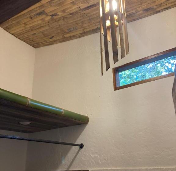 اتاق لوکس سه تخته, Finca Carpe Diem Ecolodge