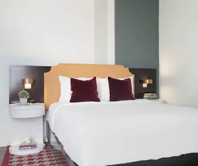 Семейный Номер, Tryp By Wyndham Newark Downtown