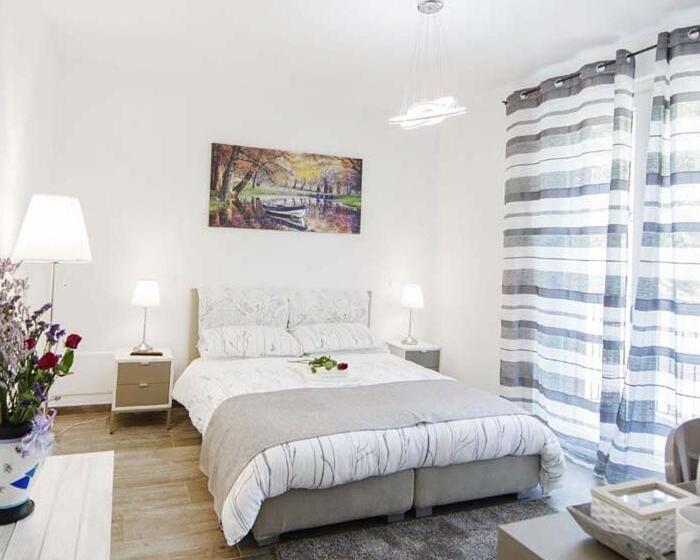 Номер Стандарт с Балконом, B&b Stella Maggiore
